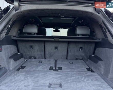 Черный Ауди SQ7, объемом двигателя 4 л и пробегом 135 тыс. км за 63000 $, фото 37 на Automoto.ua