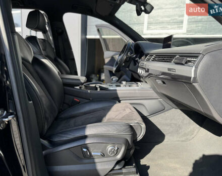 Чорний Ауді SQ7, об'ємом двигуна 3.96 л та пробігом 170 тис. км за 53400 $, фото 49 на Automoto.ua