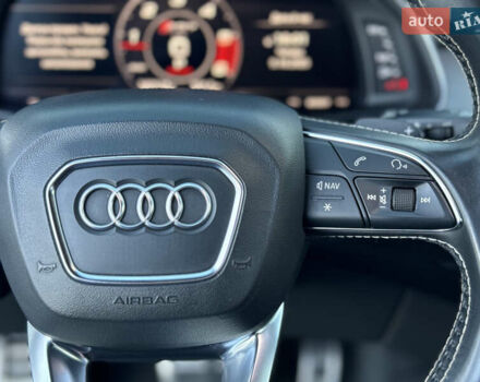 Черный Ауди SQ7, объемом двигателя 3.96 л и пробегом 343 тыс. км за 35500 $, фото 17 на Automoto.ua