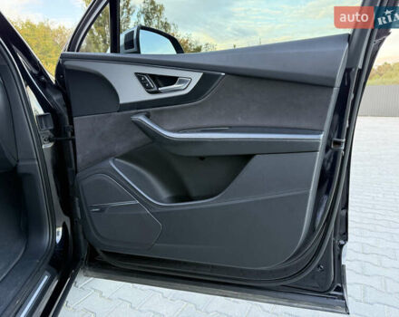 Черный Ауди SQ7, объемом двигателя 3.96 л и пробегом 343 тыс. км за 35500 $, фото 40 на Automoto.ua