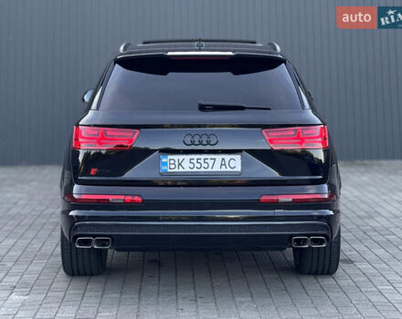 Черный Ауди SQ7, объемом двигателя 4 л и пробегом 135 тыс. км за 63000 $, фото 12 на Automoto.ua