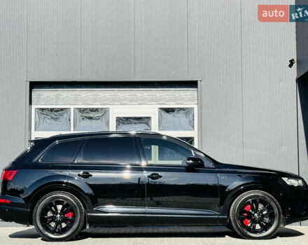 Чорний Ауді SQ7, об'ємом двигуна 3.96 л та пробігом 170 тис. км за 53400 $, фото 6 на Automoto.ua