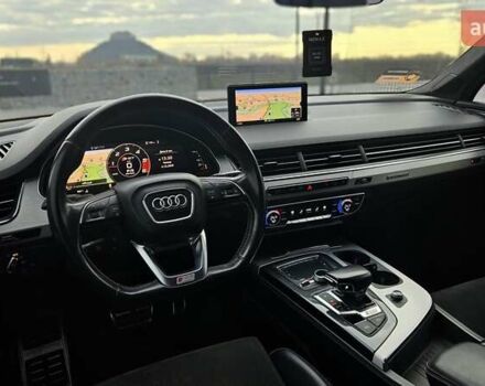 Черный Ауди SQ7, объемом двигателя 3.96 л и пробегом 343 тыс. км за 32999 $, фото 59 на Automoto.ua