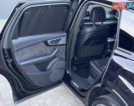 Черный Ауди SQ7, объемом двигателя 4 л и пробегом 135 тыс. км за 63000 $, фото 27 на Automoto.ua