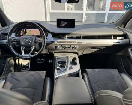 Чорний Ауді SQ7, об'ємом двигуна 3.96 л та пробігом 170 тис. км за 53400 $, фото 52 на Automoto.ua