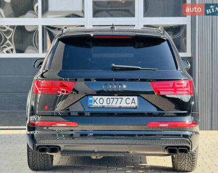 Чорний Ауді SQ7, об'ємом двигуна 3.96 л та пробігом 170 тис. км за 53400 $, фото 4 на Automoto.ua