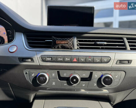 Чорний Ауді SQ7, об'ємом двигуна 3.96 л та пробігом 170 тис. км за 53400 $, фото 33 на Automoto.ua