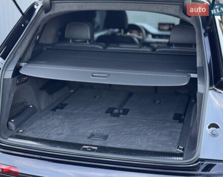 Черный Ауди SQ7, объемом двигателя 4 л и пробегом 135 тыс. км за 63000 $, фото 39 на Automoto.ua