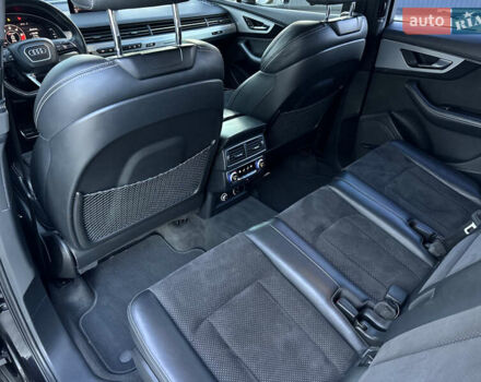 Черный Ауди SQ7, объемом двигателя 3.96 л и пробегом 343 тыс. км за 35500 $, фото 21 на Automoto.ua