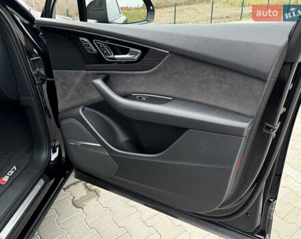 Чорний Ауді SQ7, об'ємом двигуна 3.96 л та пробігом 163 тис. км за 62000 $, фото 25 на Automoto.ua