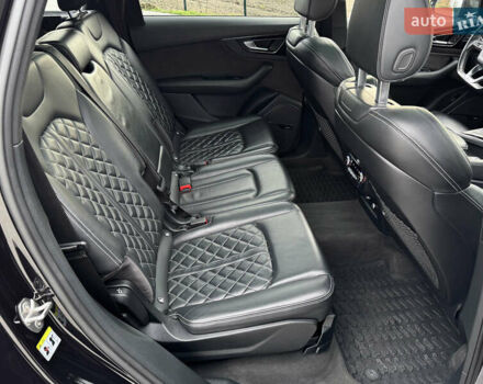 Чорний Ауді SQ7, об'ємом двигуна 3.96 л та пробігом 163 тис. км за 62000 $, фото 23 на Automoto.ua