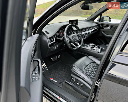 Чорний Ауді SQ7, об'ємом двигуна 3.96 л та пробігом 163 тис. км за 62000 $, фото 52 на Automoto.ua