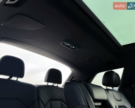 Чорний Ауді SQ7, об'ємом двигуна 3.96 л та пробігом 163 тис. км за 62000 $, фото 16 на Automoto.ua