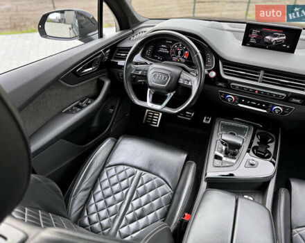 Чорний Ауді SQ7, об'ємом двигуна 3.96 л та пробігом 163 тис. км за 62000 $, фото 17 на Automoto.ua