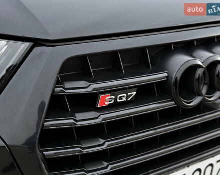 Чорний Ауді SQ7, об'ємом двигуна 3.96 л та пробігом 163 тис. км за 62000 $, фото 60 на Automoto.ua