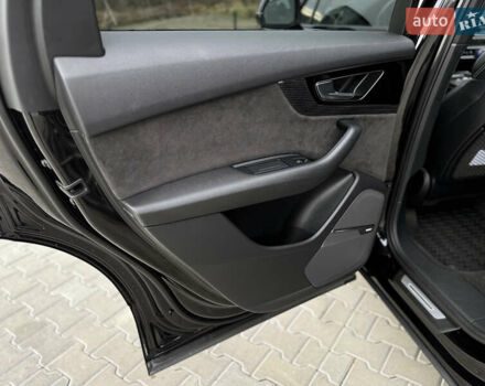 Чорний Ауді SQ7, об'ємом двигуна 3.96 л та пробігом 163 тис. км за 62000 $, фото 44 на Automoto.ua