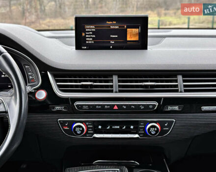 Чорний Ауді SQ7, об'ємом двигуна 3.96 л та пробігом 163 тис. км за 62000 $, фото 59 на Automoto.ua