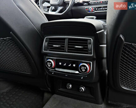 Чорний Ауді SQ7, об'ємом двигуна 3.96 л та пробігом 163 тис. км за 62000 $, фото 21 на Automoto.ua