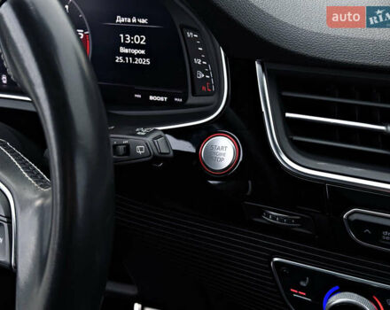 Чорний Ауді SQ7, об'ємом двигуна 3.96 л та пробігом 163 тис. км за 62000 $, фото 5 на Automoto.ua