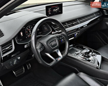 Чорний Ауді SQ7, об'ємом двигуна 3.96 л та пробігом 163 тис. км за 62000 $, фото 84 на Automoto.ua