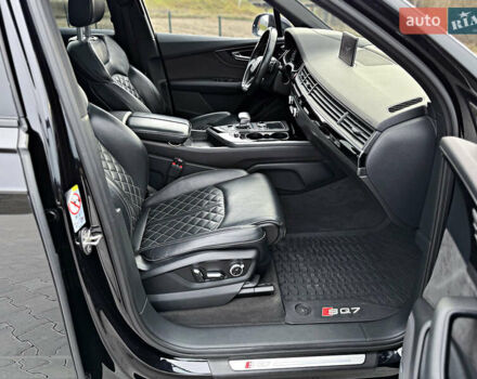 Чорний Ауді SQ7, об'ємом двигуна 3.96 л та пробігом 163 тис. км за 62000 $, фото 30 на Automoto.ua