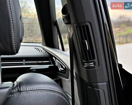 Чорний Ауді SQ7, об'ємом двигуна 3.96 л та пробігом 163 тис. км за 62000 $, фото 19 на Automoto.ua