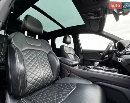 Чорний Ауді SQ7, об'ємом двигуна 3.96 л та пробігом 163 тис. км за 62000 $, фото 29 на Automoto.ua