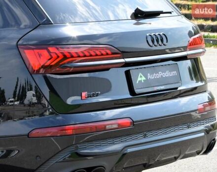 Чорний Ауді SQ7, об'ємом двигуна 4 л та пробігом 105 тис. км за 82999 $, фото 7 на Automoto.ua
