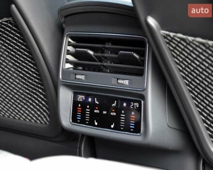 Чорний Ауді SQ7, об'ємом двигуна 4 л та пробігом 105 тис. км за 82999 $, фото 40 на Automoto.ua