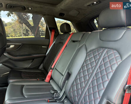 Черный Ауди SQ7, объемом двигателя 3.96 л и пробегом 105 тыс. км за 79999 $, фото 54 на Automoto.ua