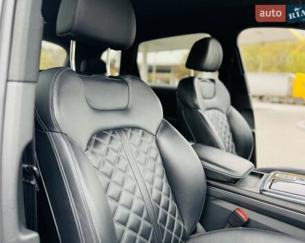 Черный Ауди SQ7, объемом двигателя 3.96 л и пробегом 185 тыс. км за 74950 $, фото 71 на Automoto.ua