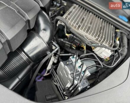 Черный Ауди SQ7, объемом двигателя 3.96 л и пробегом 185 тыс. км за 74950 $, фото 103 на Automoto.ua