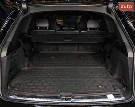 Черный Ауди SQ7, объемом двигателя 4 л и пробегом 123 тыс. км за 59900 $, фото 46 на Automoto.ua