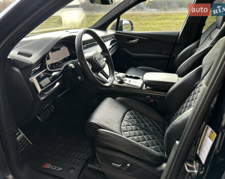 Черный Ауди SQ7, объемом двигателя 4 л и пробегом 105 тыс. км за 66600 $, фото 8 на Automoto.ua