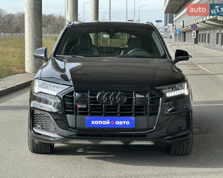 Черный Ауди SQ7, объемом двигателя 4 л и пробегом 105 тыс. км за 66600 $, фото 1 на Automoto.ua