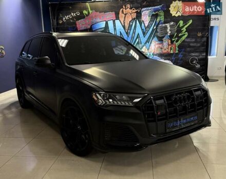 Чорний Ауді SQ7, об'ємом двигуна 4 л та пробігом 42 тис. км за 63999 $, фото 29 на Automoto.ua
