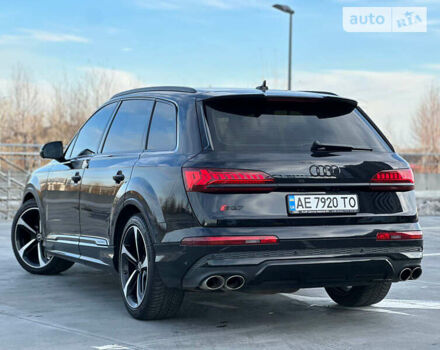 Чорний Ауді SQ7, об'ємом двигуна 4 л та пробігом 67 тис. км за 89999 $, фото 14 на Automoto.ua