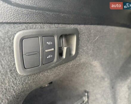 Черный Ауди SQ7, объемом двигателя 4 л и пробегом 61 тыс. км за 73500 $, фото 16 на Automoto.ua