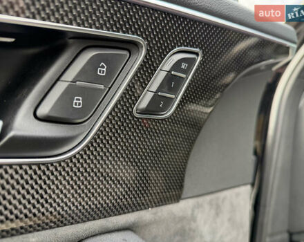 Черный Ауди SQ7, объемом двигателя 4 л и пробегом 61 тыс. км за 73500 $, фото 20 на Automoto.ua