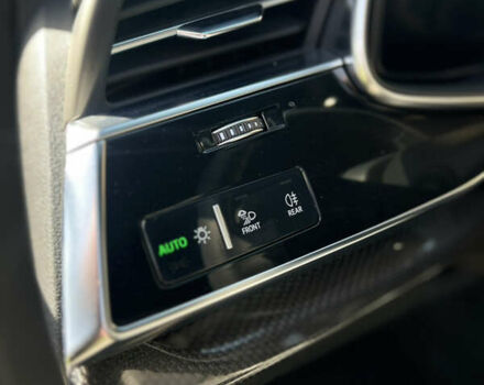 Чорний Ауді SQ7, об'ємом двигуна 4 л та пробігом 16 тис. км за 76099 $, фото 44 на Automoto.ua