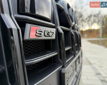Черный Ауди SQ7, объемом двигателя 4 л и пробегом 61 тыс. км за 73500 $, фото 7 на Automoto.ua