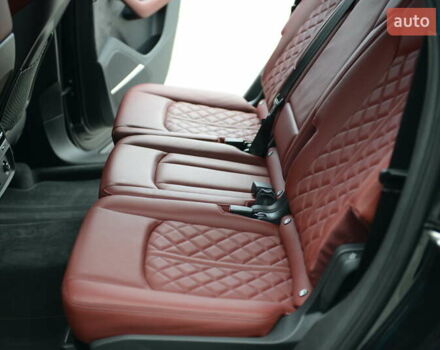 Черный Ауди SQ7, объемом двигателя 3.96 л и пробегом 140 тыс. км за 80500 $, фото 36 на Automoto.ua