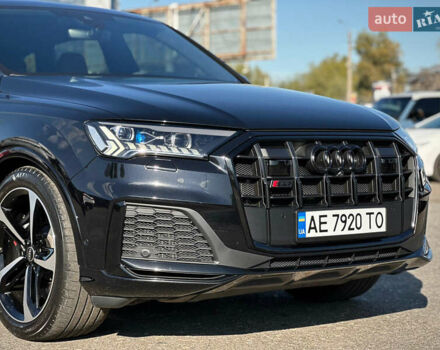 Черный Ауди SQ7, объемом двигателя 4 л и пробегом 83 тыс. км за 73800 $, фото 11 на Automoto.ua
