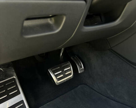 Чорний Ауді SQ7, об'ємом двигуна 4 л та пробігом 16 тис. км за 76099 $, фото 42 на Automoto.ua