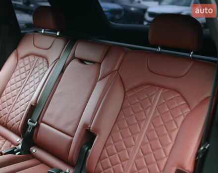 Черный Ауди SQ7, объемом двигателя 3.96 л и пробегом 140 тыс. км за 80500 $, фото 35 на Automoto.ua