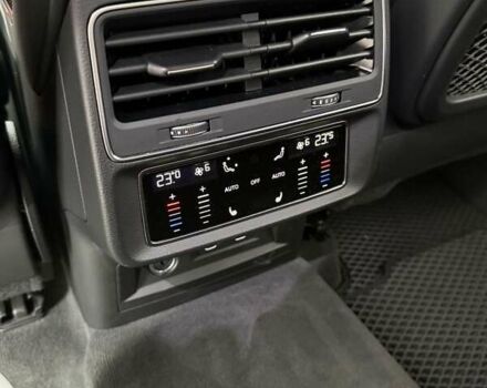 Черный Ауди SQ7, объемом двигателя 4 л и пробегом 65 тыс. км за 89999 $, фото 11 на Automoto.ua