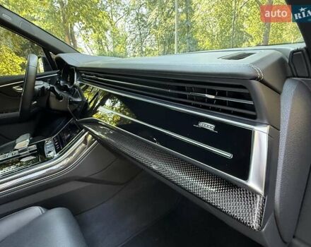 Ауди SQ7 2023 в Киеве на Automoto.ua Черный Ауди SQ7, объемом двигателя 4 л и пробегом 70 тыс. км за 85950 $, фото 91 на Automoto.ua
