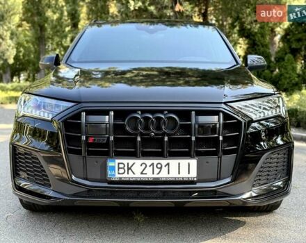 Ауди SQ7 2023 в Киеве на Automoto.ua Черный Ауди SQ7, объемом двигателя 4 л и пробегом 70 тыс. км за 85950 $, фото 1 на Automoto.ua