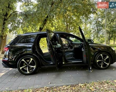 Ауди SQ7 2023 в Киеве на Automoto.ua Черный Ауди SQ7, объемом двигателя 4 л и пробегом 70 тыс. км за 85950 $, фото 66 на Automoto.ua