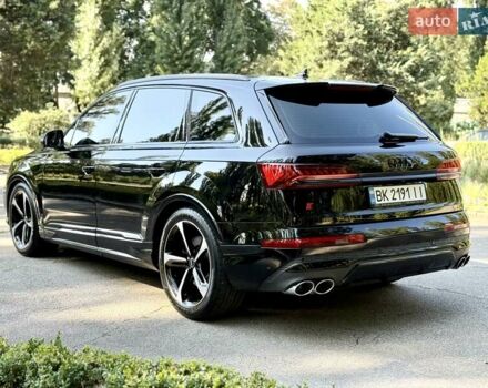 Ауди SQ7 2023 в Киеве на Automoto.ua Черный Ауди SQ7, объемом двигателя 4 л и пробегом 70 тыс. км за 85950 $, фото 6 на Automoto.ua